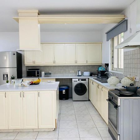 Gaia - 4 Bedroom House In Larnaca Exteriör bild