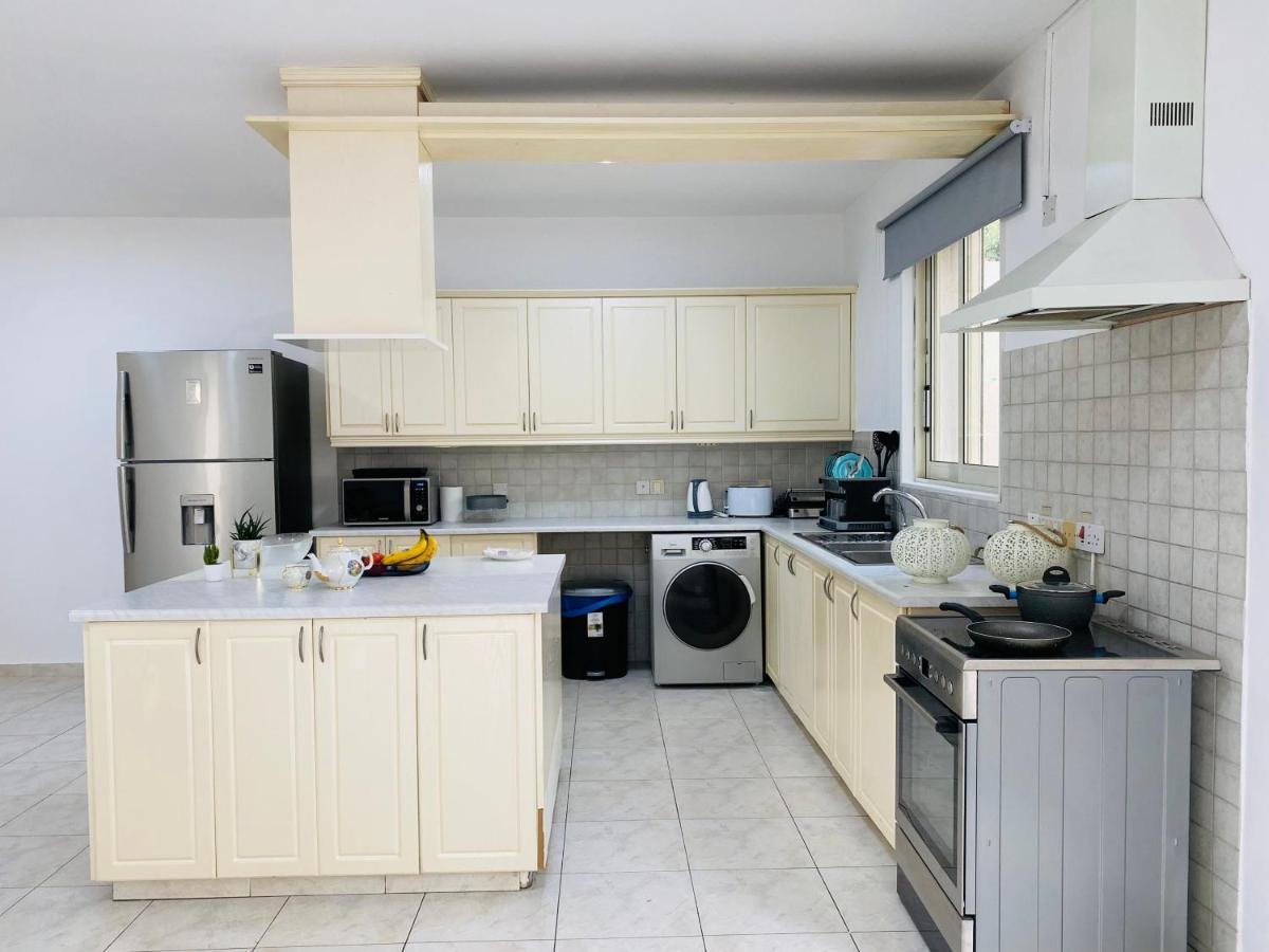 Gaia - 4 Bedroom House In Larnaca Exteriör bild
