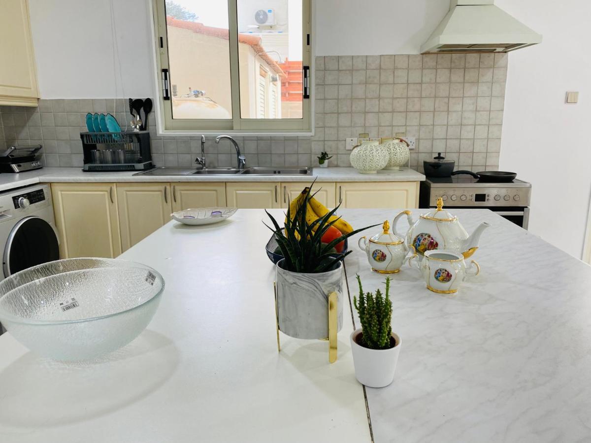 Gaia - 4 Bedroom House In Larnaca Exteriör bild